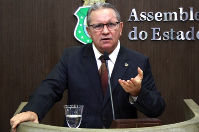 Deputado Roberto Mesquita 