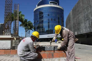 Obras de acessibilidade são retomadas na AL-CE