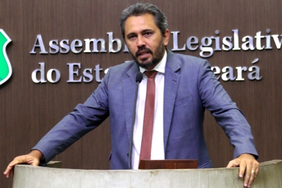 Deputado Elmano Freitas