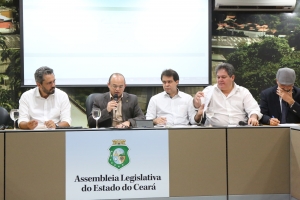 CCJR aprova 13 projetos em reunião ordinária