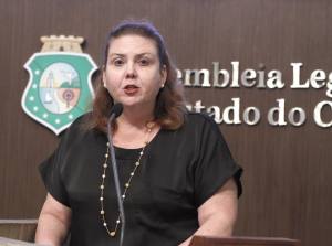 Dep. Fernanda Pessoa (PR)