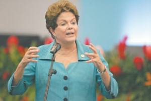 Dilma Rousseff fará uma visita ao conjunto habitacional Cidade Jardim e depois concederá entrevista à imprensa, na Capital cearense 