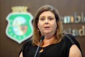 Dep. Fernanda Pessoa (PR)