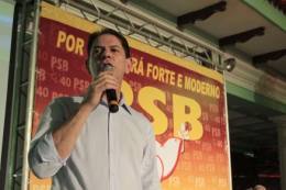 Cid se reúne hoje com dirigentes municipais do PSB, antes da reunião com o PT