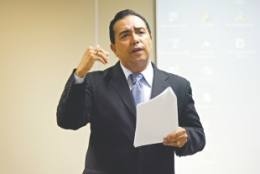 O juiz da propaganda eleitoral, Carlos Henrique Oliveira, afirma que o tempo do programa de cada candidato só será definido no dia 12 de agosto