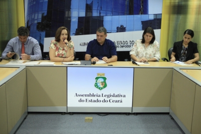 Grupos de trabalho discutem propostas de revitalização de litoral cearense