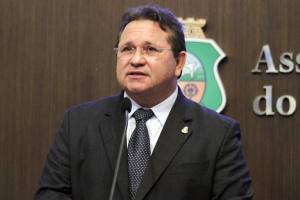 Dep. Roberto Mesquita (PV)