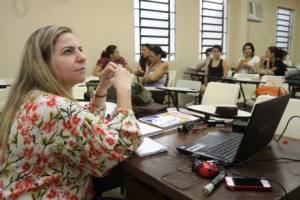 Luizianne Lins voltou ontem às atividades como professora na UFC