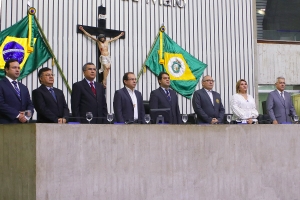 sessão solene em homenagem aos 58 anos da fundação do Colégio Santo Inácio