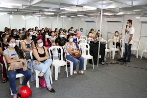 Palestras para professores movimentam primeiro dia da Itinerante em Novo Oriente