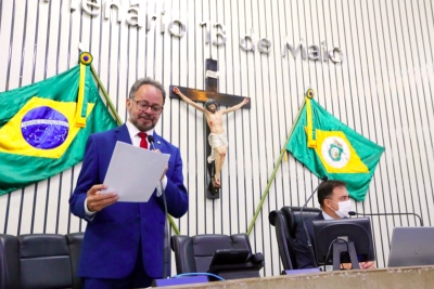 Leitura do expediente da sessão legislativa, realizada pelo sistema híbrido, desta quarta-feira