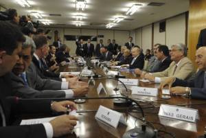 CMS unificado seria uma das causas de perdas para o Ceará, segundo Mauro Filho. Durante encontro realizado ontem com os governadores, o ministro da Fazenda, Guido Mantega, defendeu a unificação