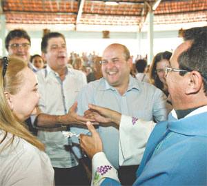 Roberto Cláudio foi o primeiro prefeiturável a chegar na concentração, sendo depois acompanhado pelo vereador Walter Cavalcante