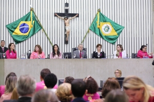 Assembleia Legislativa comemora 11 anos do Movimento Outubro Rosa