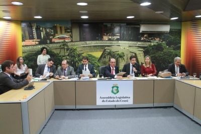 Parlamentares realziaram a reunião na tarde desta quarta-feira