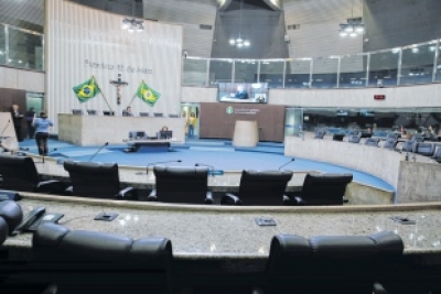 Pronunciamentos de deputados sobre abuso de poder econômico nestas eleições têm sido recorrentes na tribuna do Plenário 13 de Maio 