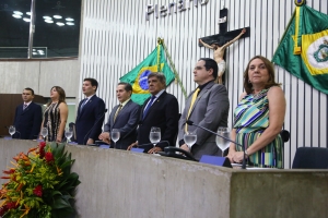 Dia do Farmacêutico é celebrado em sessão solene na Assembleia Legislativa