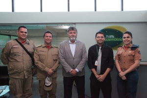 Comandante do Corpo de Bombeiros visita veículos de comunicação da AL