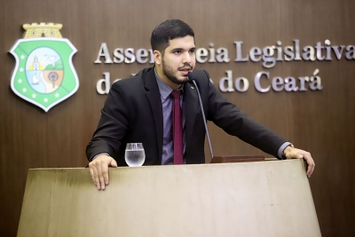 André Fernandes pede desculpas  a deputado Nezinho Farias