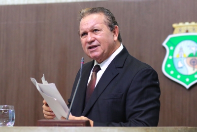 Deputado Roberto Mesquita