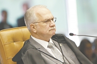 Enquanto a PEC é discutida na CCJ, ação ajuizada pelo PSD no Supremo Tribunal Federal foi indeferida pelo relator, ministro Edson Fachin 