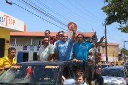 Roberto Cláudio participou ontem de uma carreata em Messejana