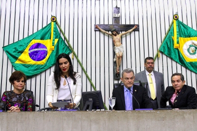 Abertura dos trabalhos da sessão plenária desta quinta-feira