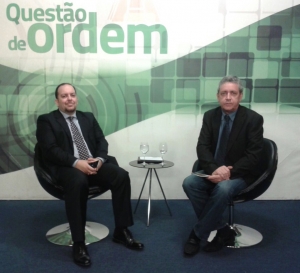 Procurador federal Roberto Leitão debate FGTS no Questão de Ordem