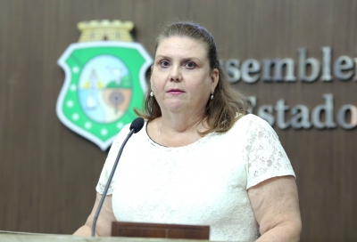 Dep. Fernanda Pessoa (PR)