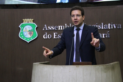 Renato Roseno reforça as críticas ao projeto que garante água para o CIPP