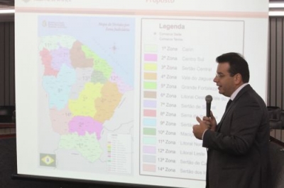 O juiz auxiliar da presidência do TJ-CE, Marcelo Roseno, explicou ontem mudanças nas comarcas do Estado do Ceará