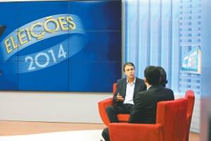 O candidato Camilo Santana participou de entrevista, ontem, na TV Verdes Mares e em outros veículos do Sistema Verdes Mares