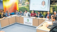  A reunião com Dr. Cabeto era aguardada por deputados desde a semana passada. Na sessão desta terça, foi tema de alguns pronunciamentos 