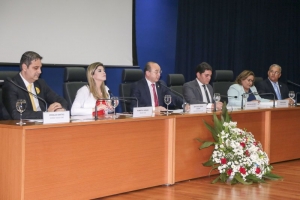 Candidatos à presidência da OAB-CE apresentam propostas em debate na AL