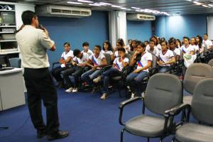 Visita de Alunos na AL