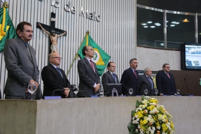 Sessão solene foi realizada no Plenário 13 de Maio