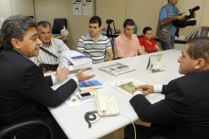 Inesp entrega versão da Constituição Estadual em Braile