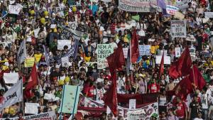 Jogo Político debate manifestações no Brasil