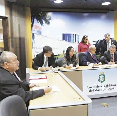 Reunião da CPI do DPVAT, em setembro, na Assembleia Legislativa. O relator do grupo é o deputado Fernando Hugo, e o presidente, José Sarto 