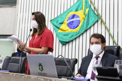 Leitura do expediente da sessão plenária desta quinta-feira, realizada pelo sistema híbrido