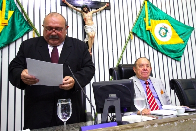 Leitura do expediente na abertura da sessão plenária desta quinta-feira