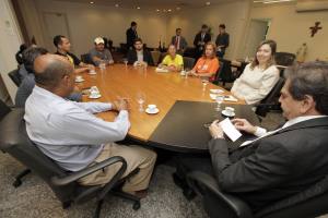 Reunião com presidente da AL e servidores do Detran