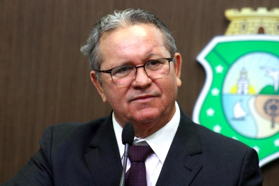 Deputado Roberto Mesquita