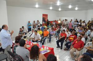 Roberto reúne-se com militantes do PCdoB 