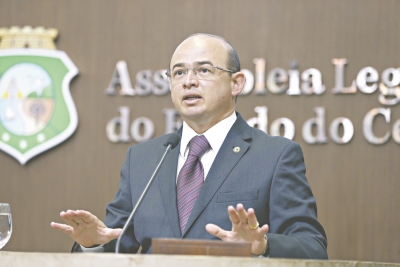 Sérgio Aguiar, aos poucos, vai retomando o seu ritmo de defesa do Governo do Estado, após o insucesso da eleição para presidente da AL