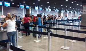 Deputado sugere placas informativas sobre direitos de usuários em aeroportos do Ceará