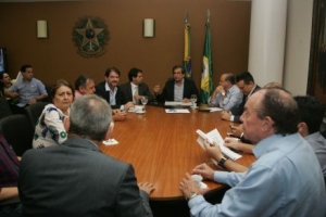 Ex-governador Cid Gomes participou de encontro com parlamentares do PDT. Debate teve como foco as eleições de outubro pelo Interior