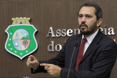 Deputado Elmano Freitas 