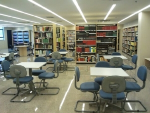 Biblioteca César Cals de Oliveira 