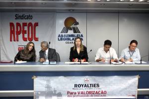 Audiência pública debate Semana Nacional em Defesa e Promoção da Educação Pública e Plano Nacional de Educação (PNE)